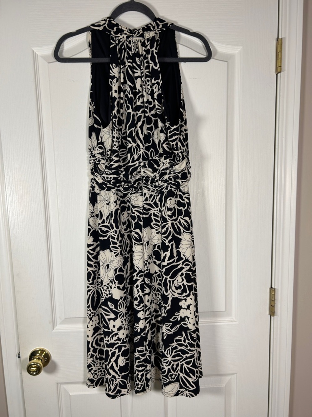 Evan Picone Black and White Floral V-Neck Midi Dress size 12 - Picture 3 of 5